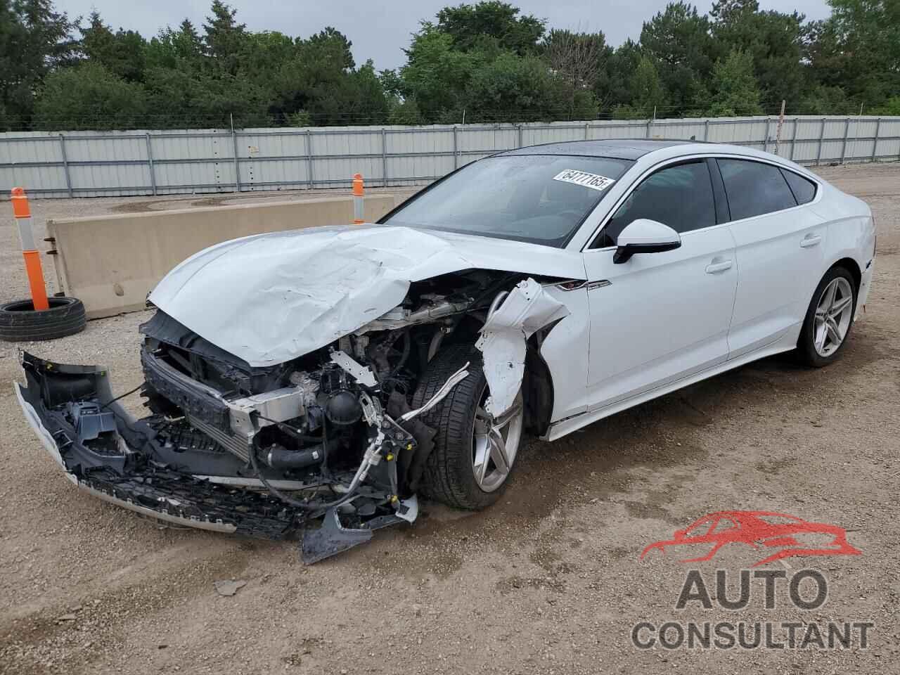 AUDI A5 2022 - WAUEACF58NA016016