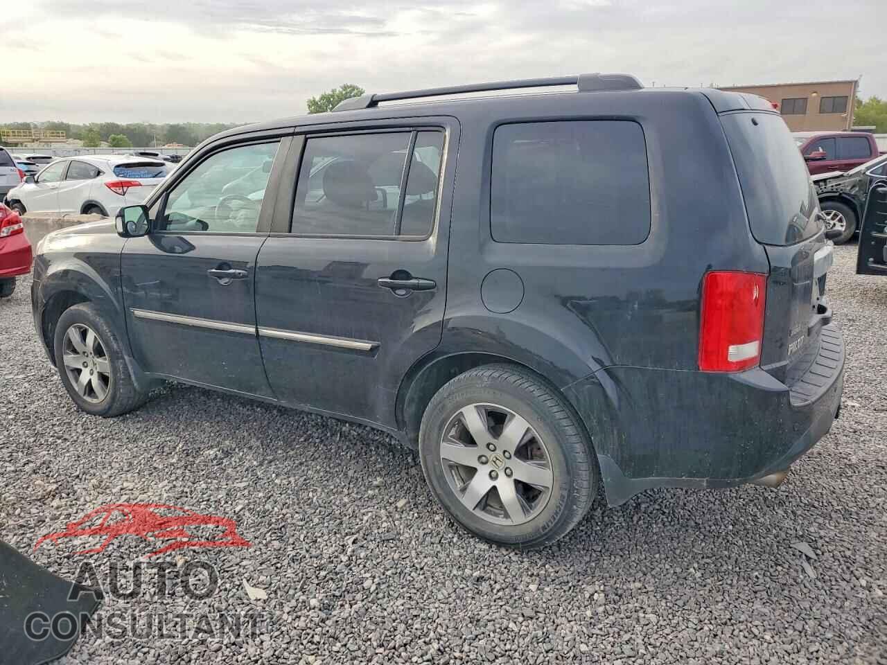 HONDA PILOT 2015 - 5FNYF4H92FB053899