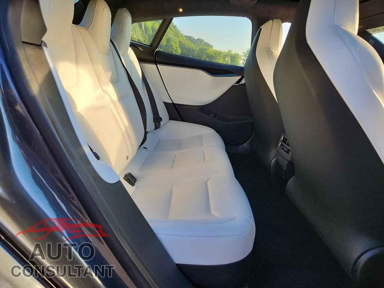 TESLA MODEL S 2018 - 5YJSA1E23JF282952