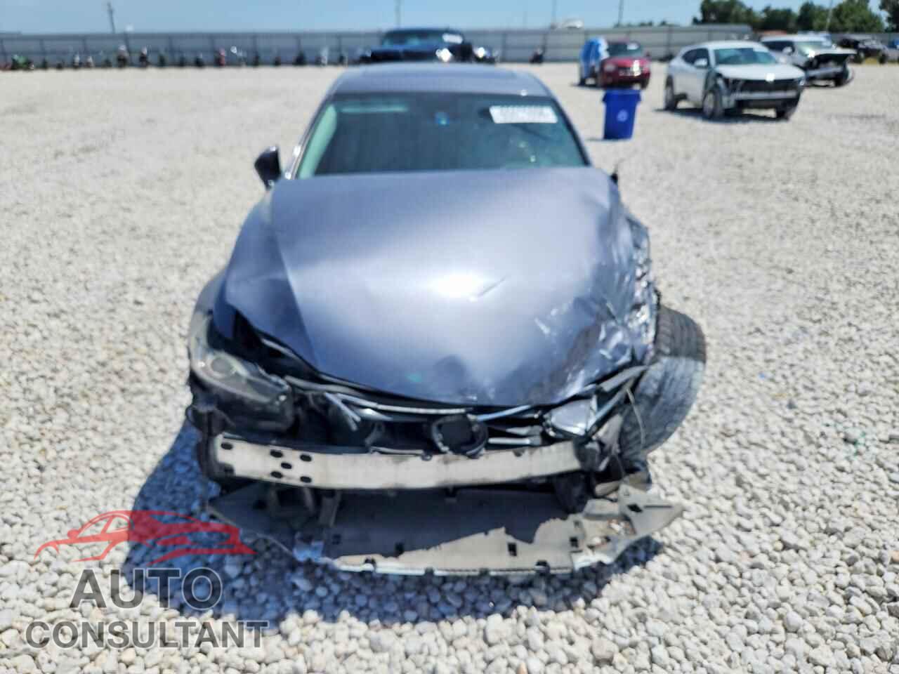 LEXUS IS 2017 - JTHBA1D26H5040328