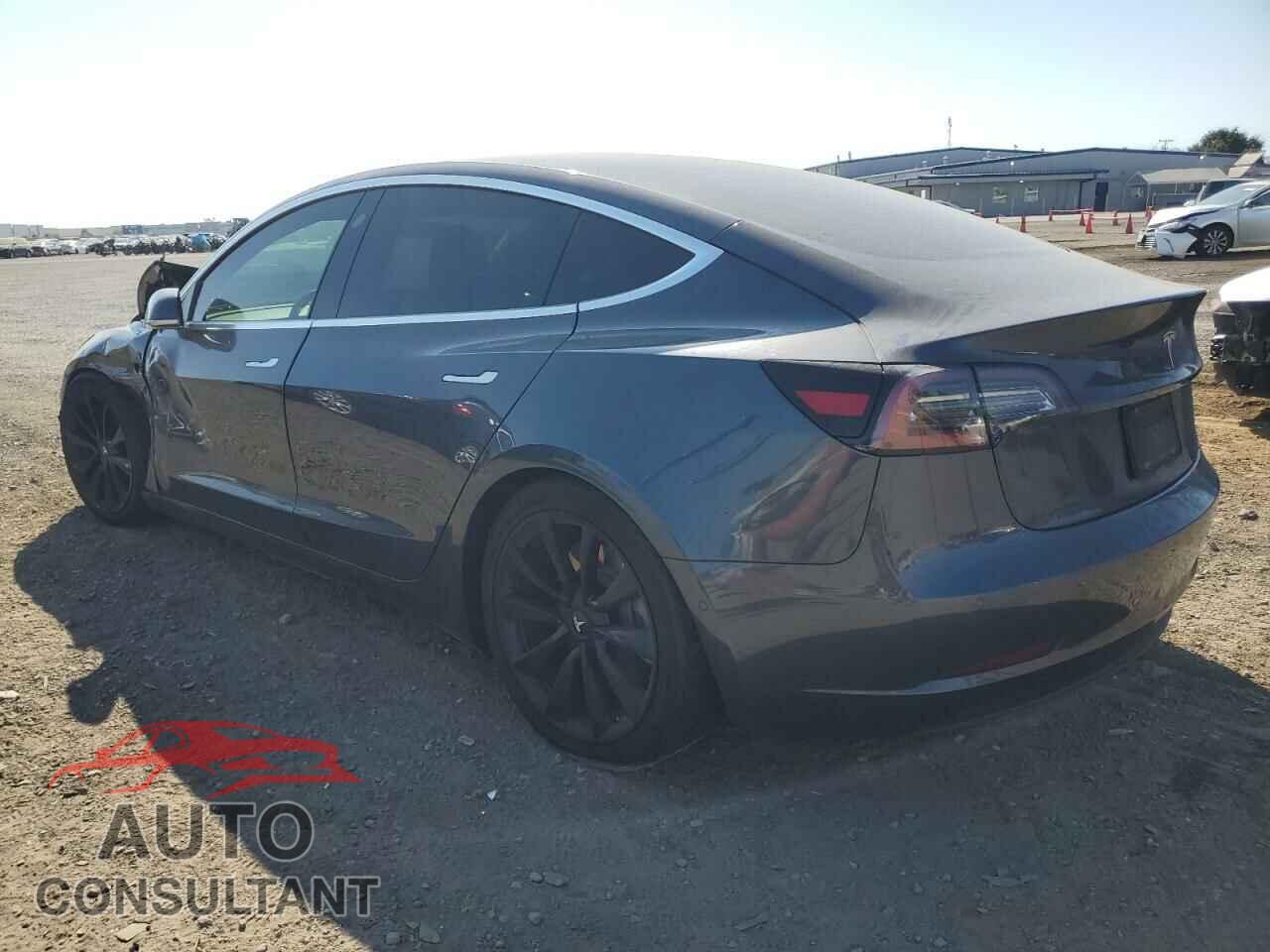 TESLA MODEL 3 2018 - 5YJ3E1EA1JF163359