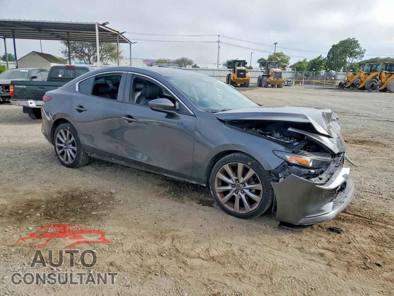 MAZDA 3 2019 - JM1BPACL5K1111379