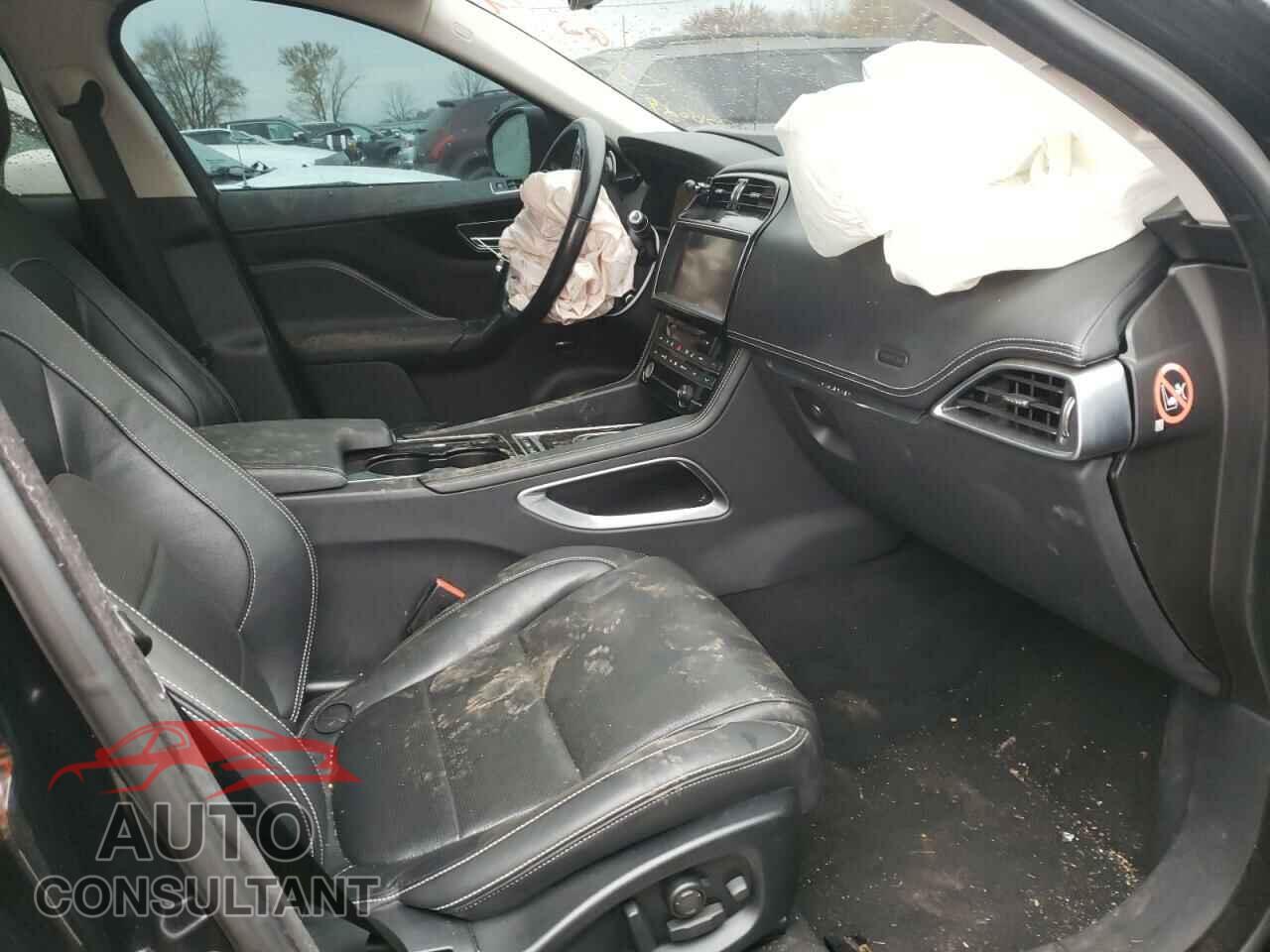 JAGUAR F-PACE 2017 - SADCL2BN7HA086829