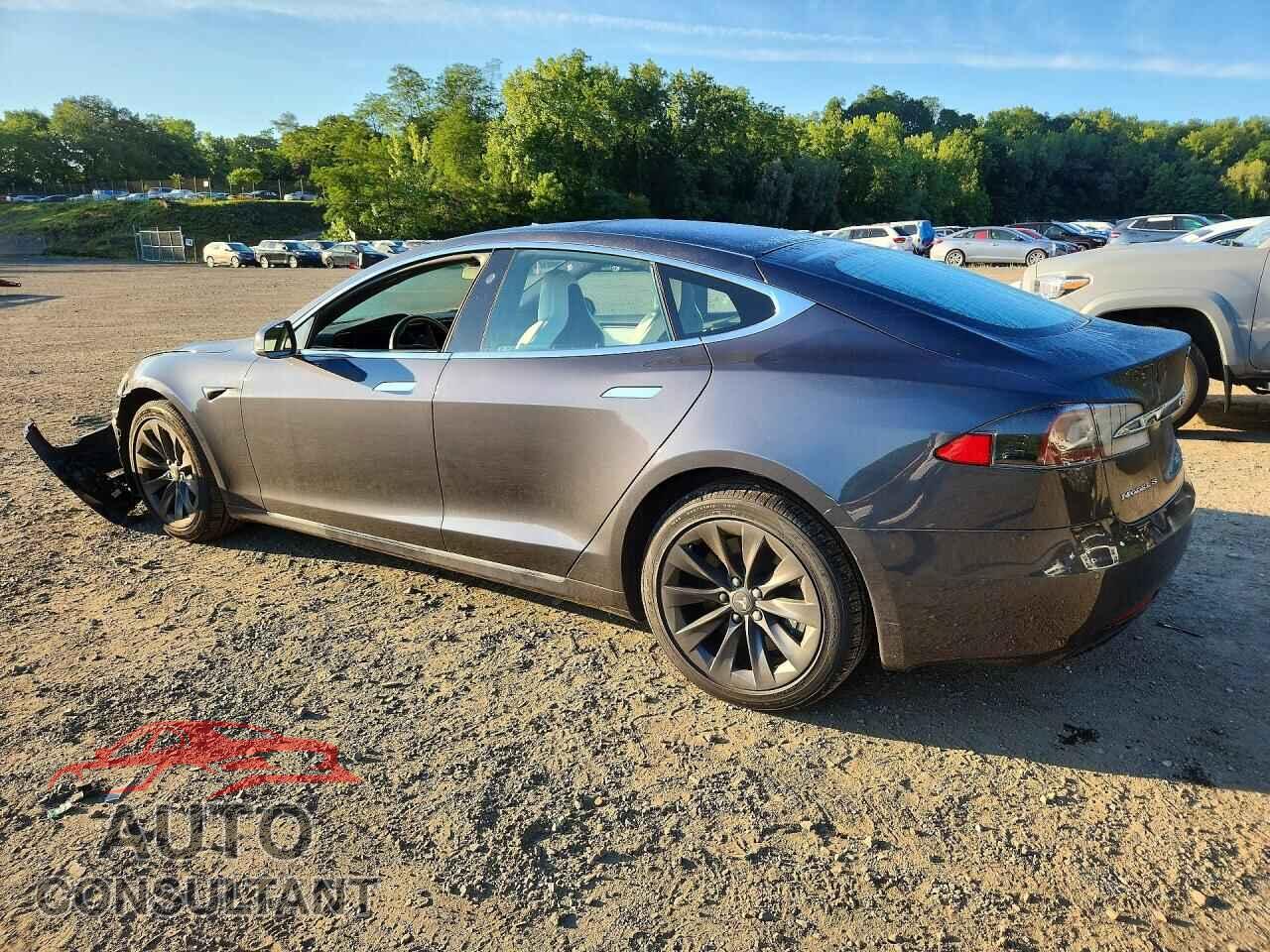 TESLA MODEL S 2018 - 5YJSA1E23JF282952