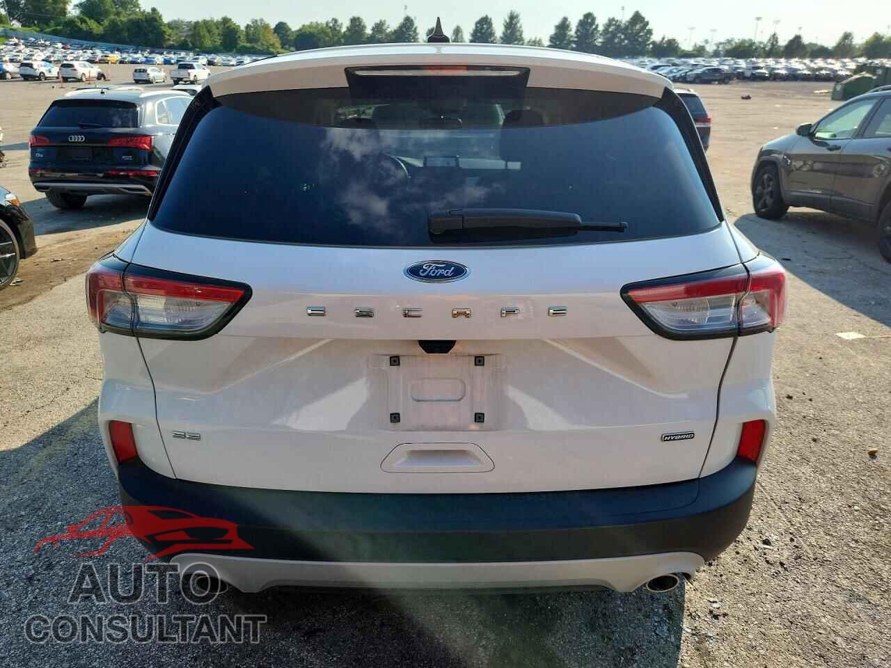 FORD ESCAPE 2020 - 1FMCU0BZ8LUA80606