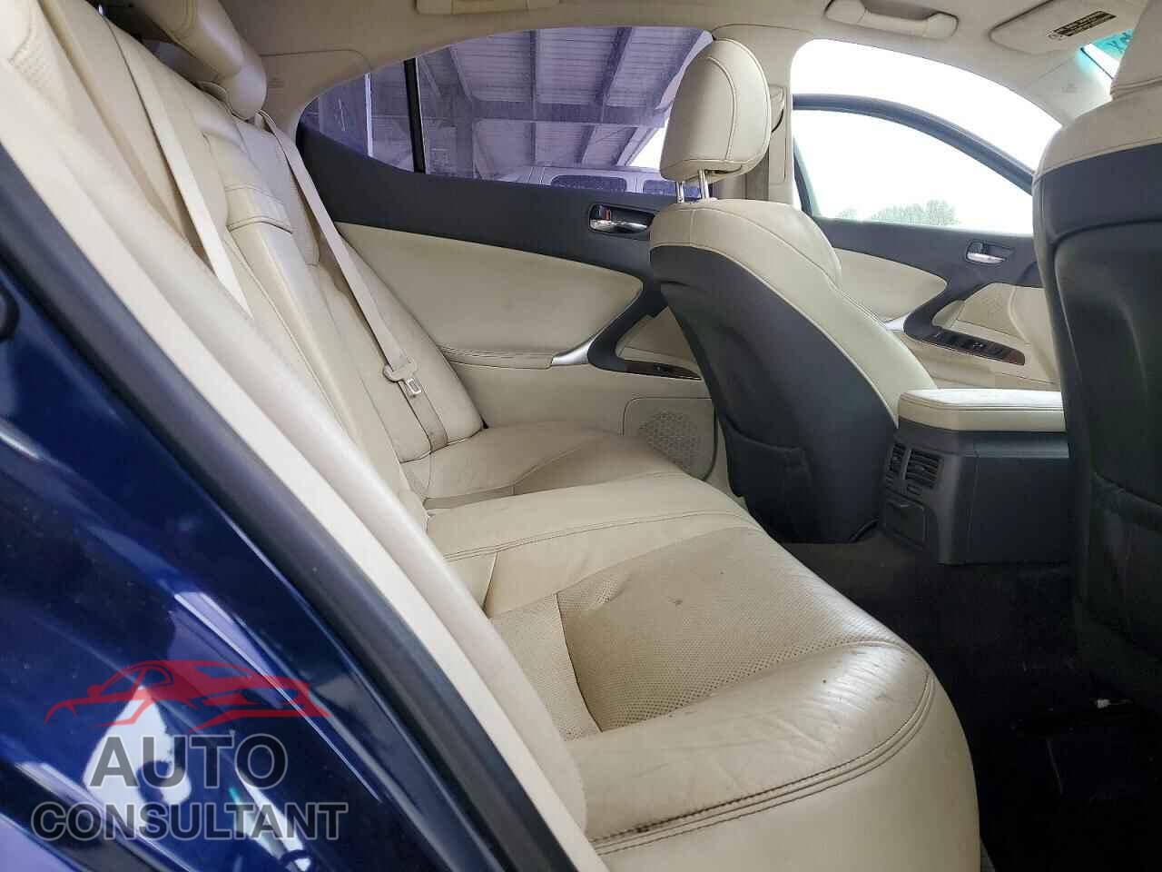 LEXUS IS 2012 - JTHBF5C21C5174943