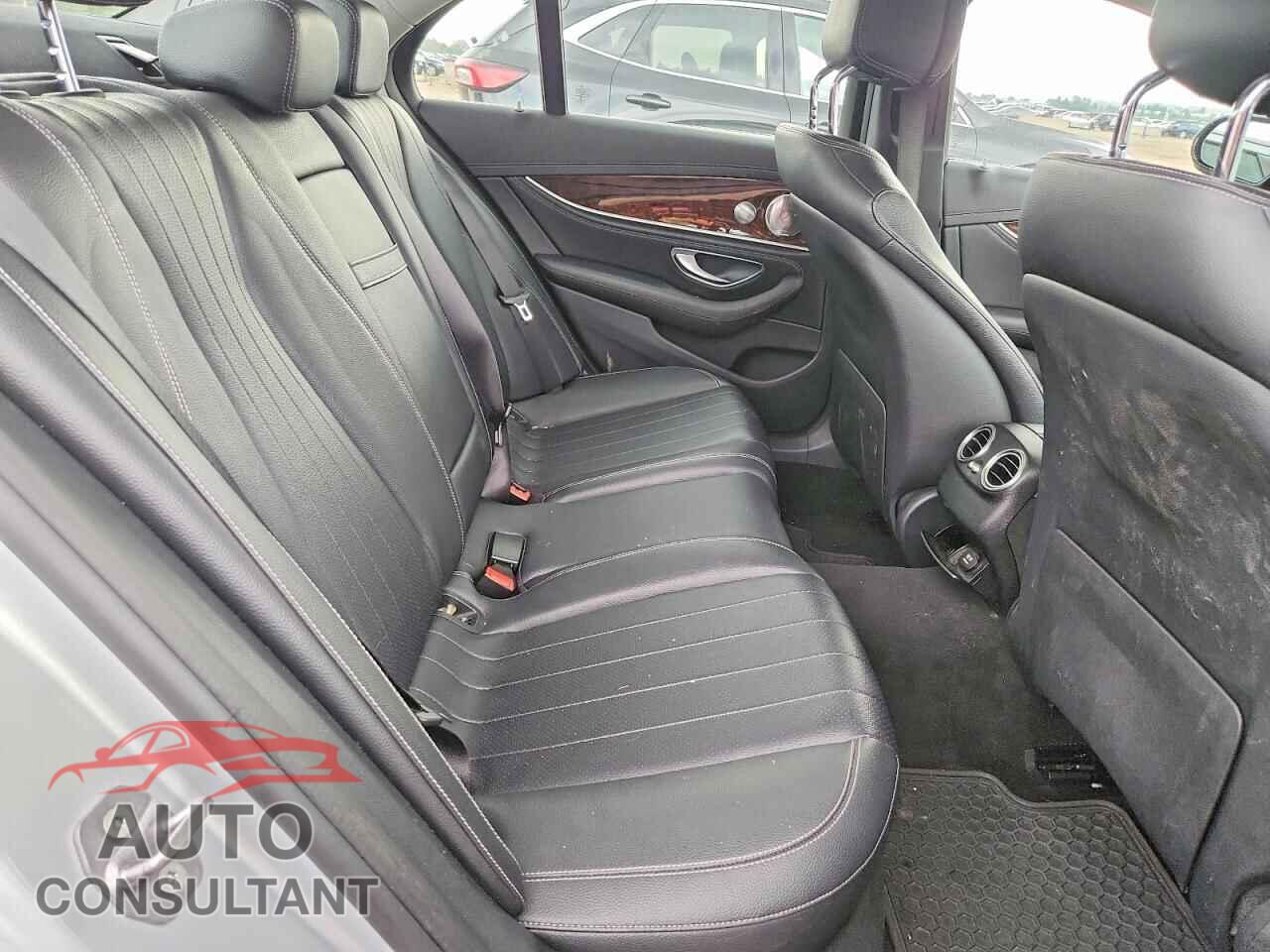 MERCEDES-BENZ E-CLASS 2017 - WDDZF4KB8HA064763