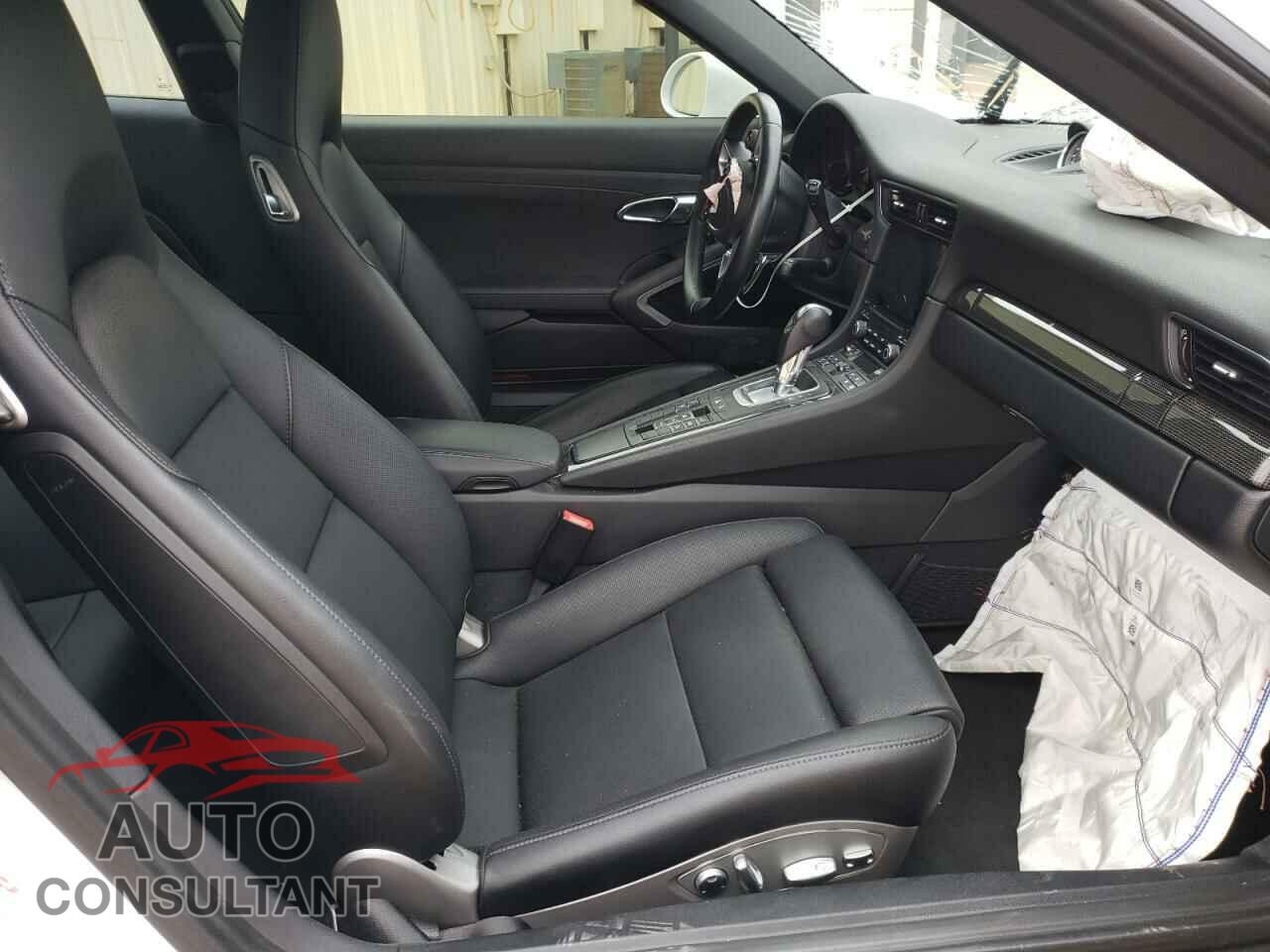 PORSCHE 911 2017 - WP0AB2A96HS124233