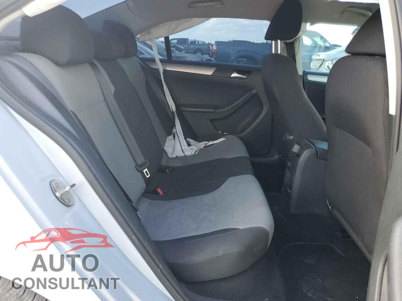 VOLKSWAGEN JETTA 2017 - 3VW2B7AJ2HM319859