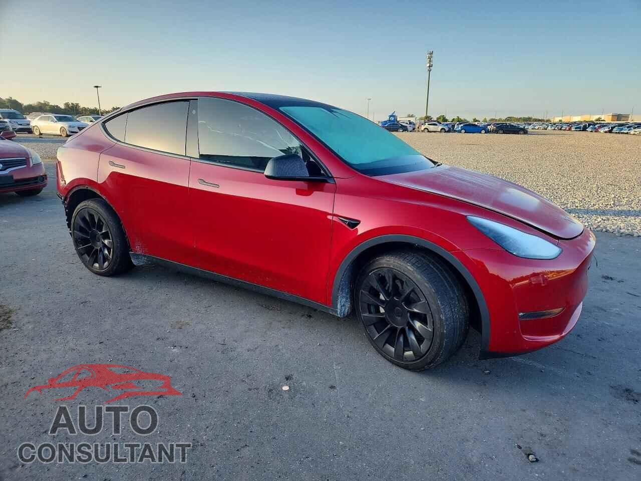 TESLA MODEL Y 2023 - 7SAYGAEE8PF777792