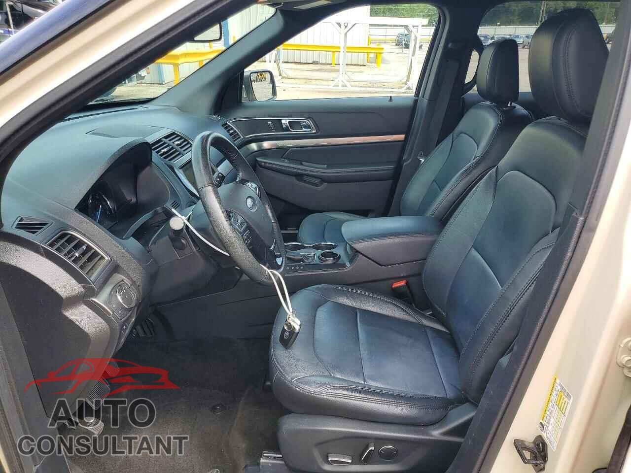 FORD EXPLORER 2018 - 1FM5K7D83JGB04320