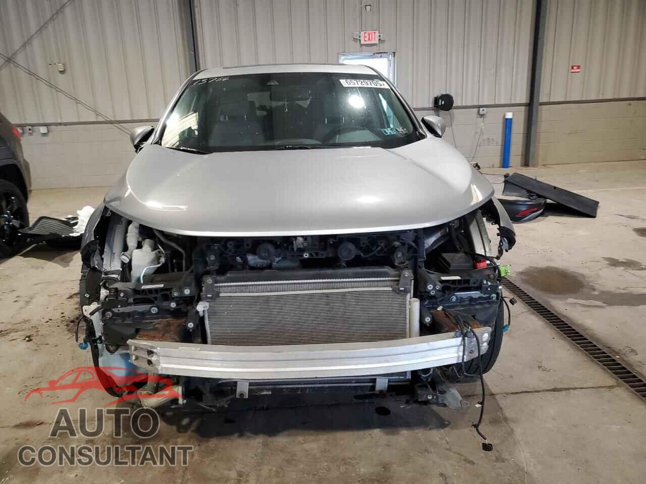 HONDA CRV 2017 - 5J6RW2H83HL007802