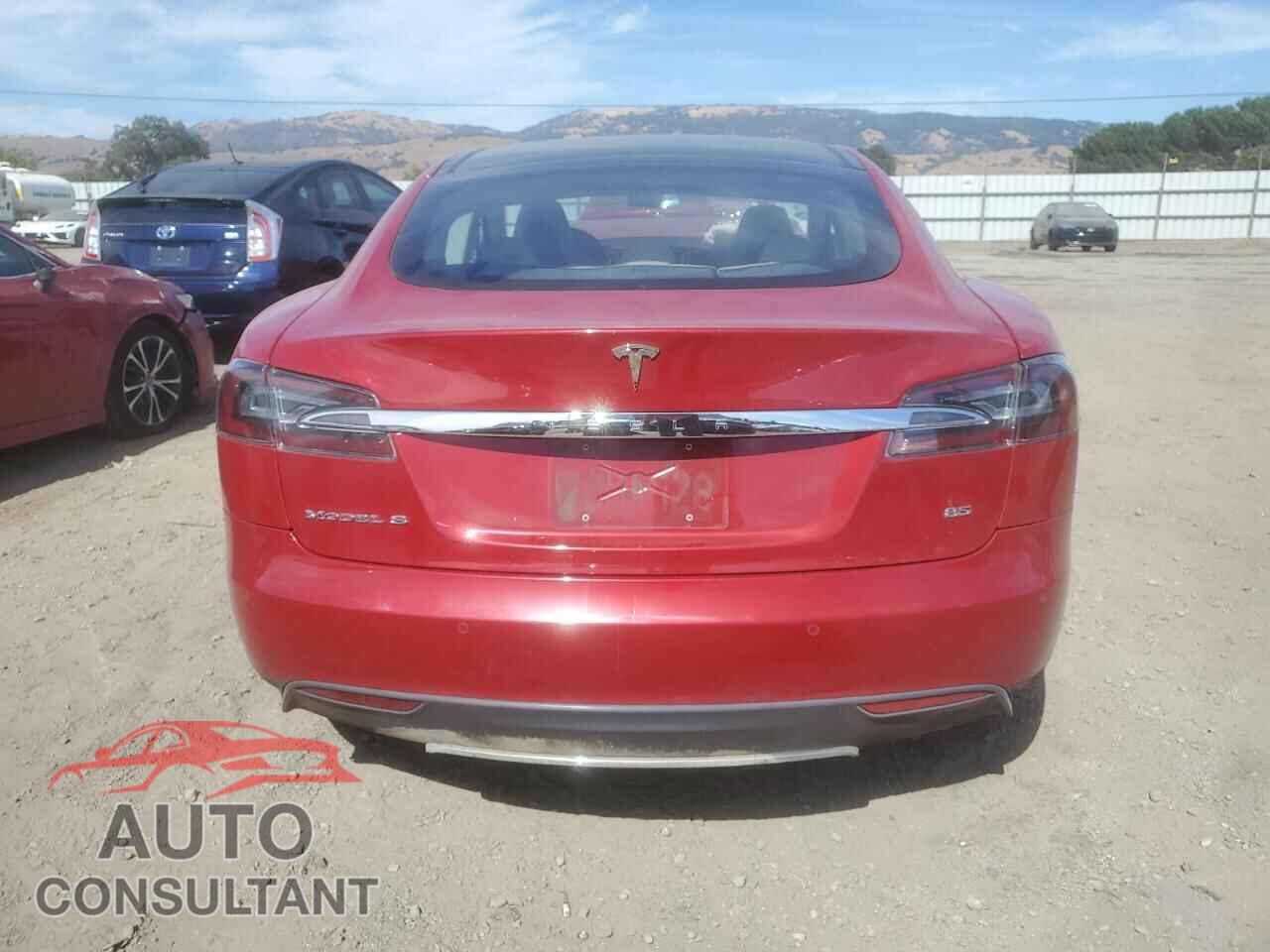 TESLA MODEL S 2013 - 5YJSA1DN2DFP20523