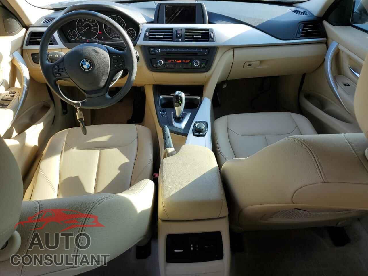 BMW 3 SERIES 2012 - WBA3A5C52CF343874
