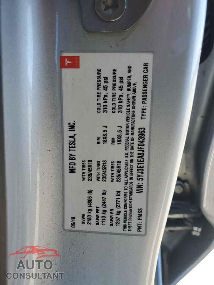 TESLA MODEL 3 2018 - 5YJ3E1EA8JF043963