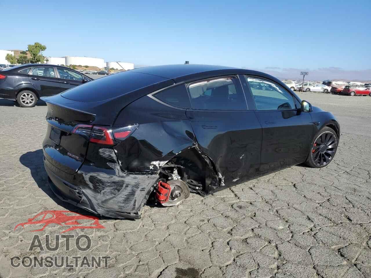 TESLA MODEL Y 2024 - 7SAYGDEF1RF205315