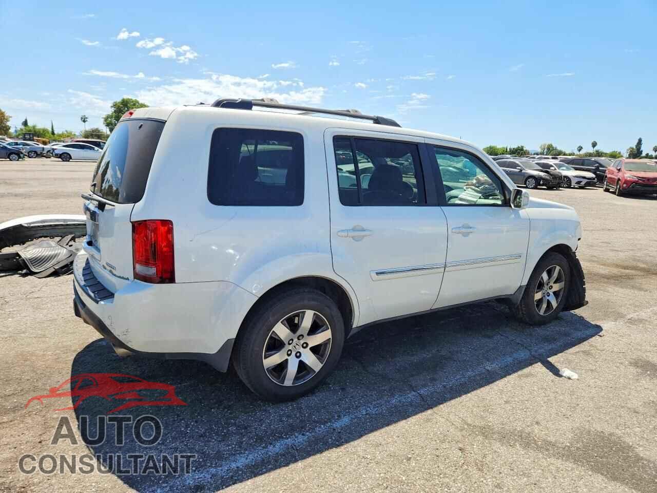 HONDA PILOT 2013 - 5FNYF3H90DB011433