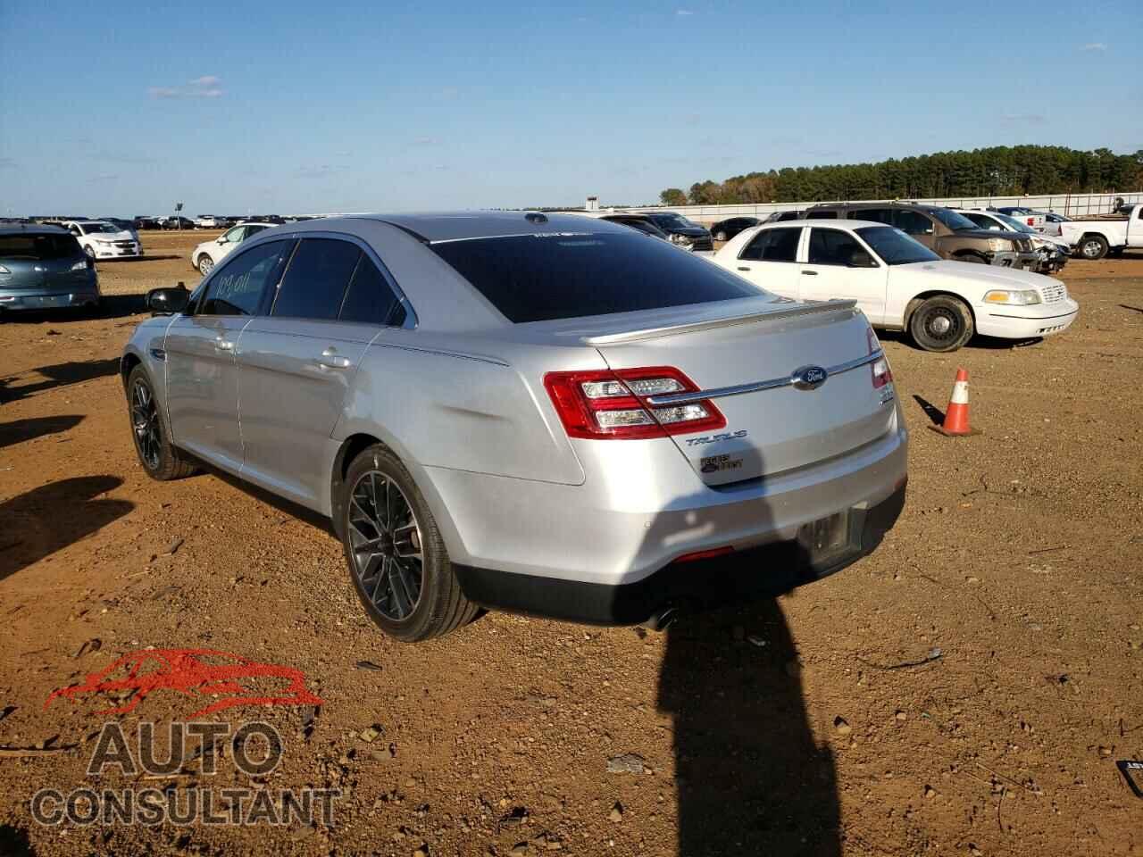 FORD TAURUS 2017 - 1FAHP2E85HG137548