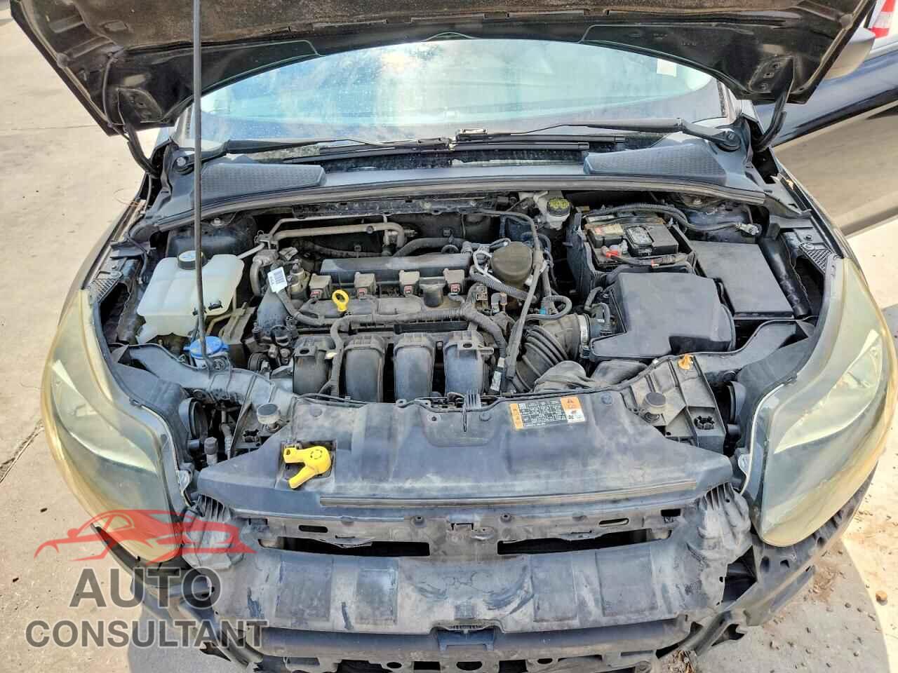 FORD FOCUS 2014 - 1FADP3E27EL389823