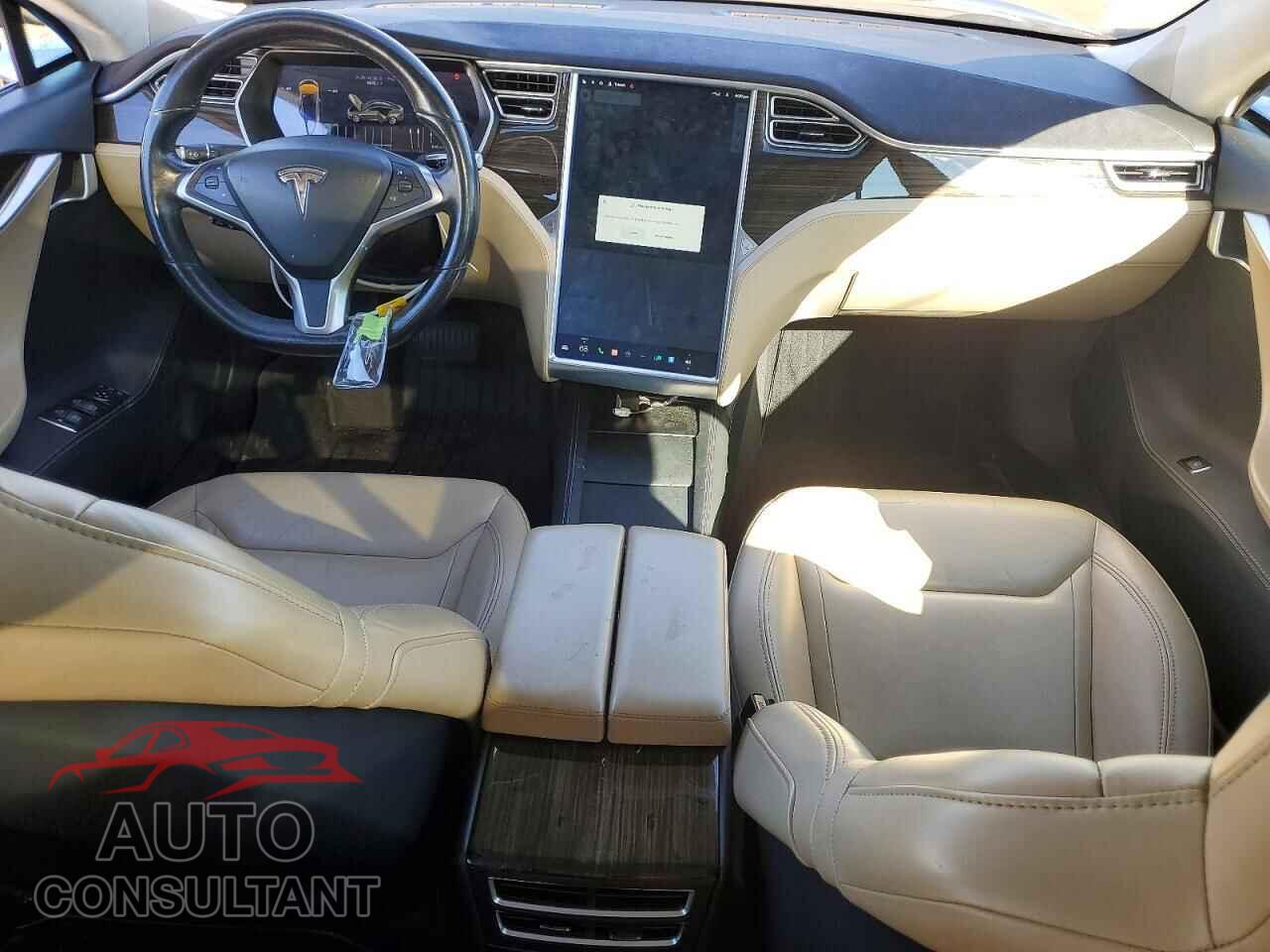 TESLA MODEL S 2015 - 5YJSA1H28FF095144