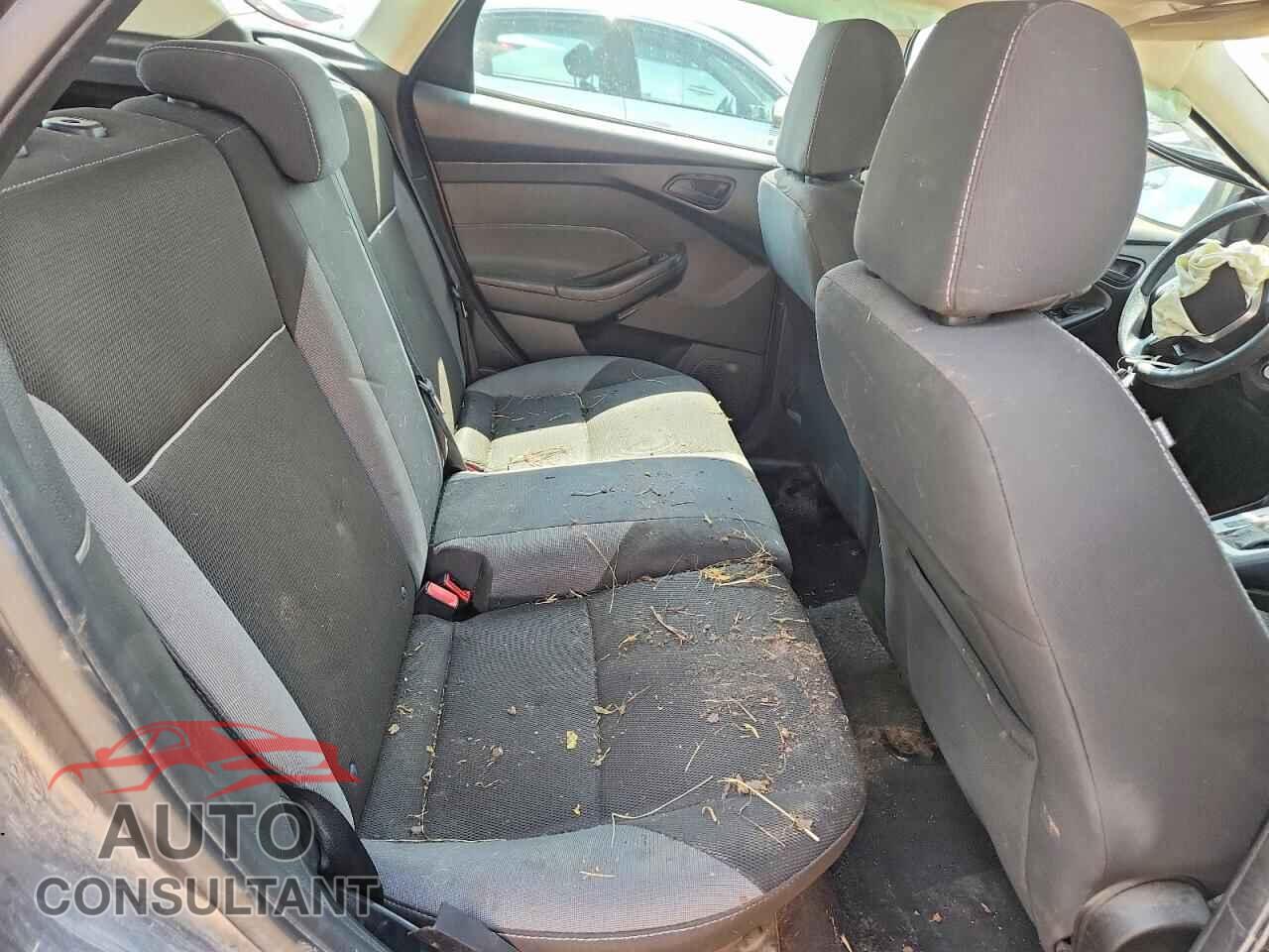 FORD FOCUS 2012 - 1FAHP3K21CL394907