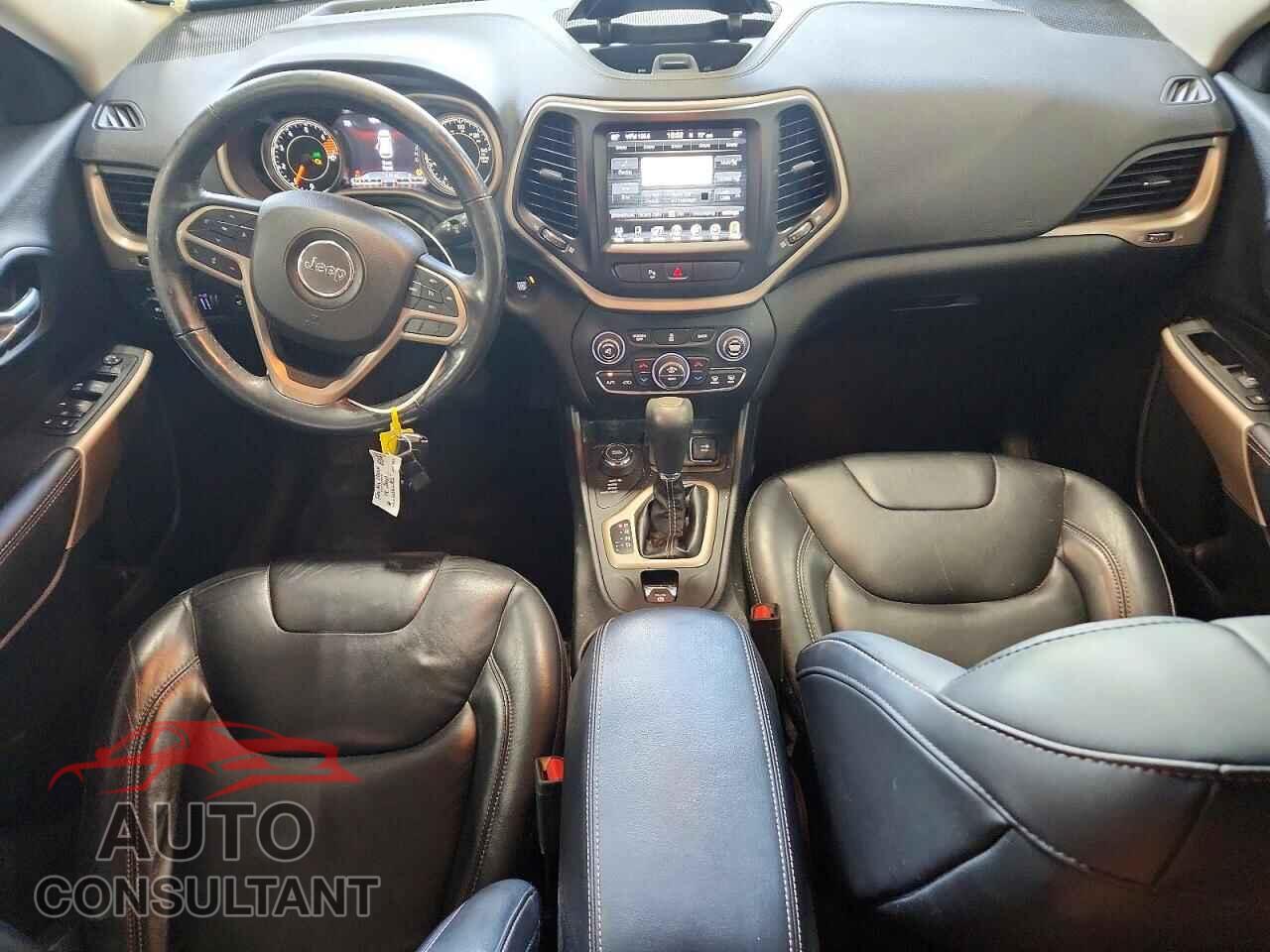 JEEP CHEROKEE 2018 - 1C4PJMDB2JD521004