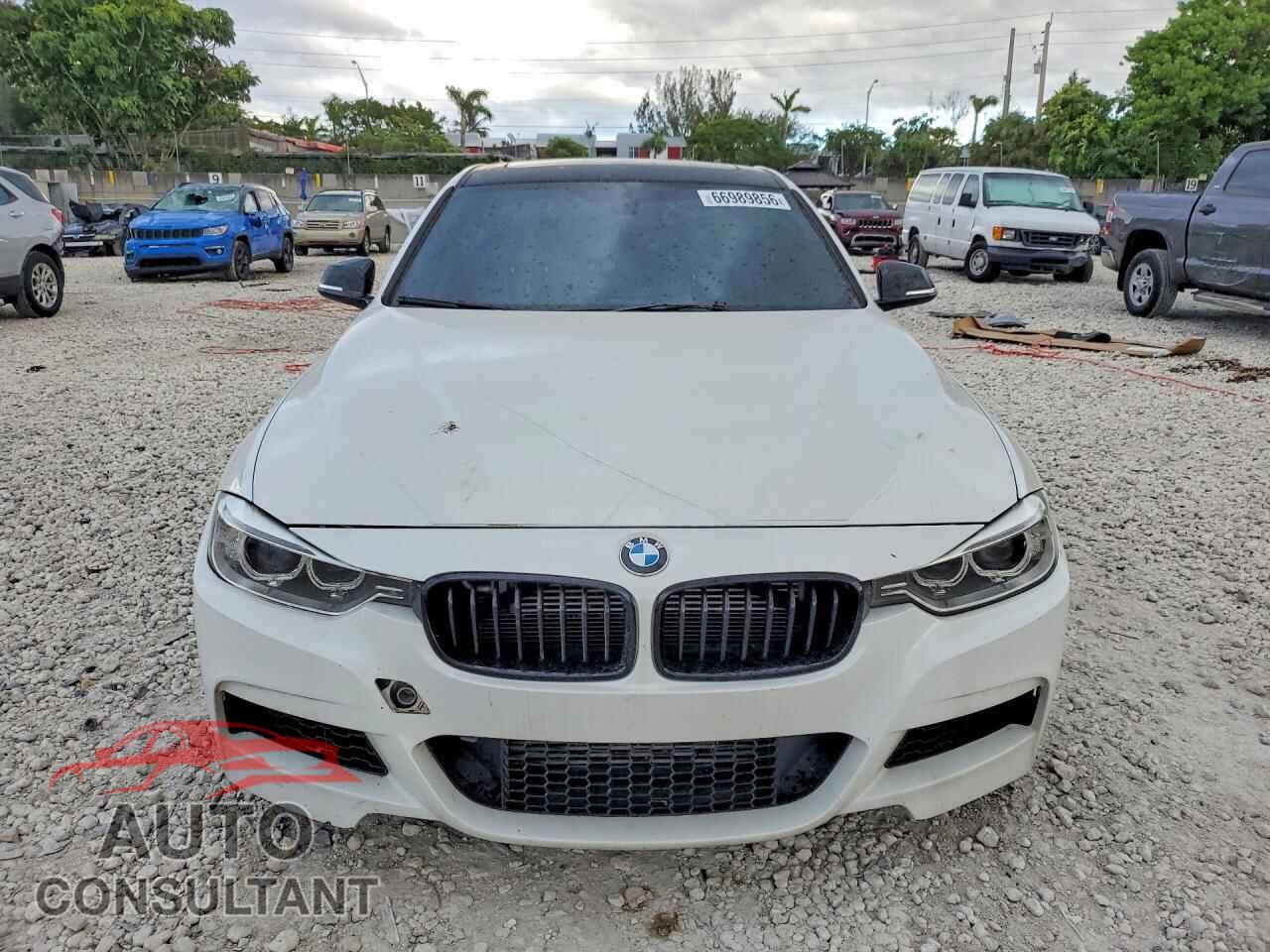 BMW 1 SERIES 2013 - WBA3F9C52DF484194