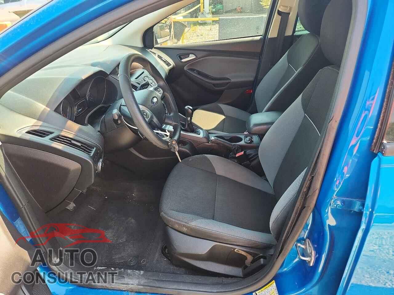 FORD FOCUS 2013 - 1FADP3F22DL104796