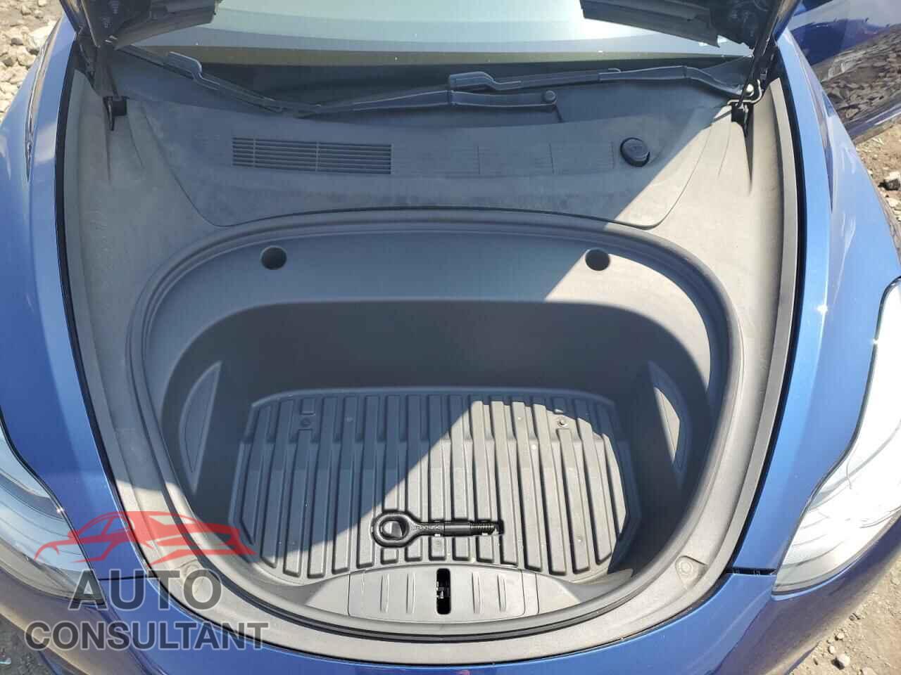 TESLA MODEL 3 2021 - 5YJ3E1EB2MF052476