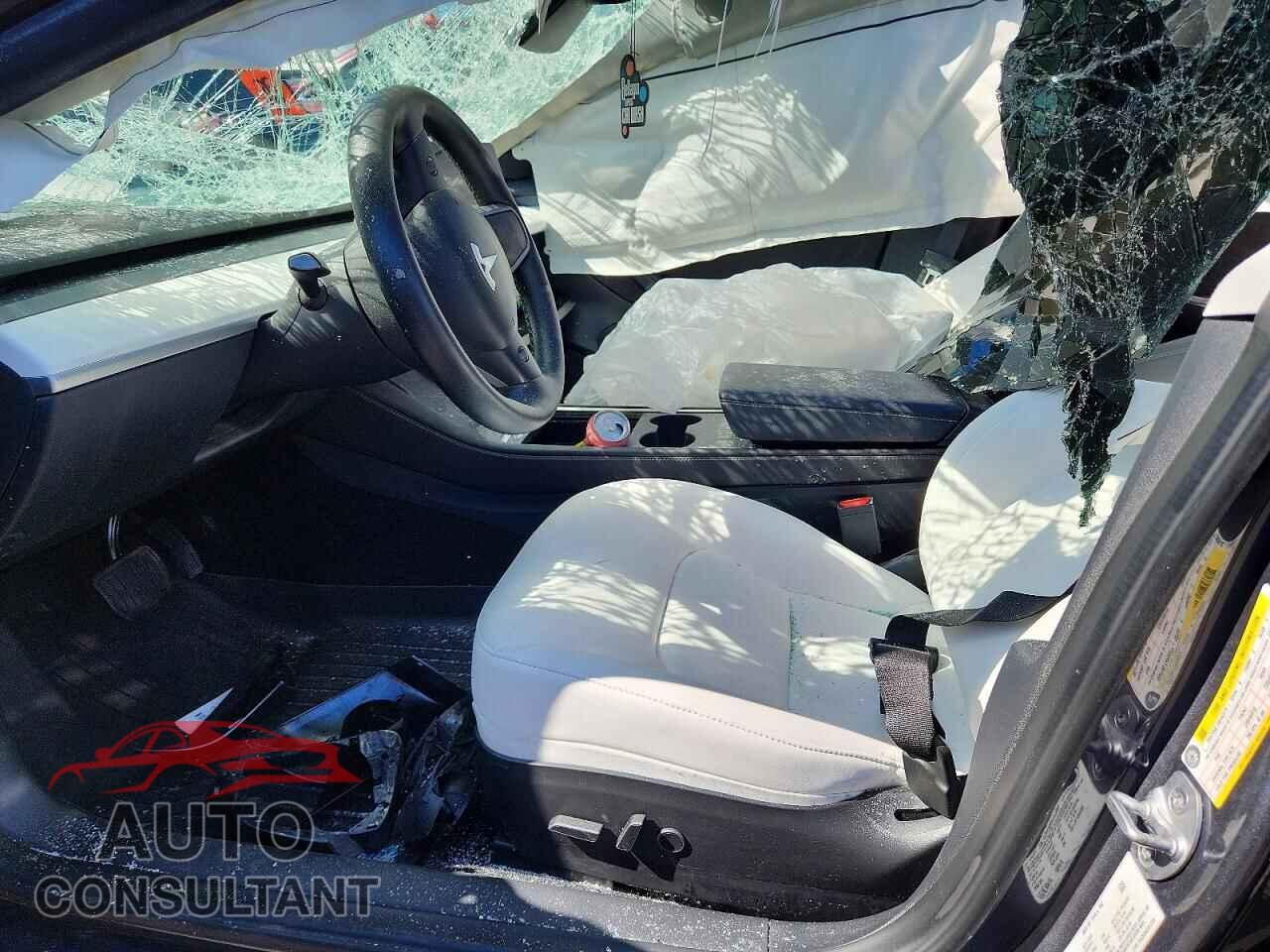 TESLA MODEL 3 2023 - 5YJ3E1EA0PF715362