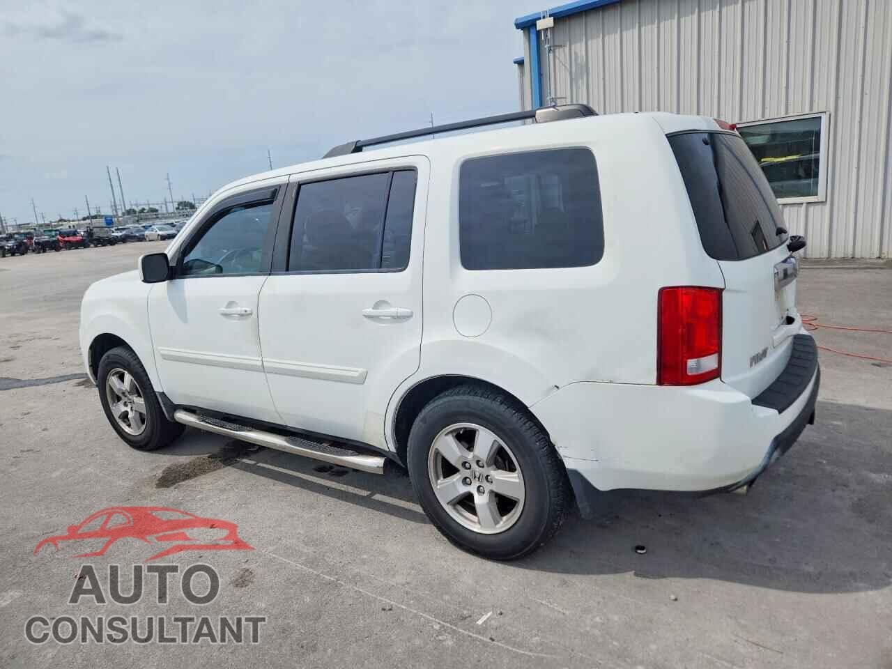 HONDA PILOT 2011 - 5FNYF4H56BB067070