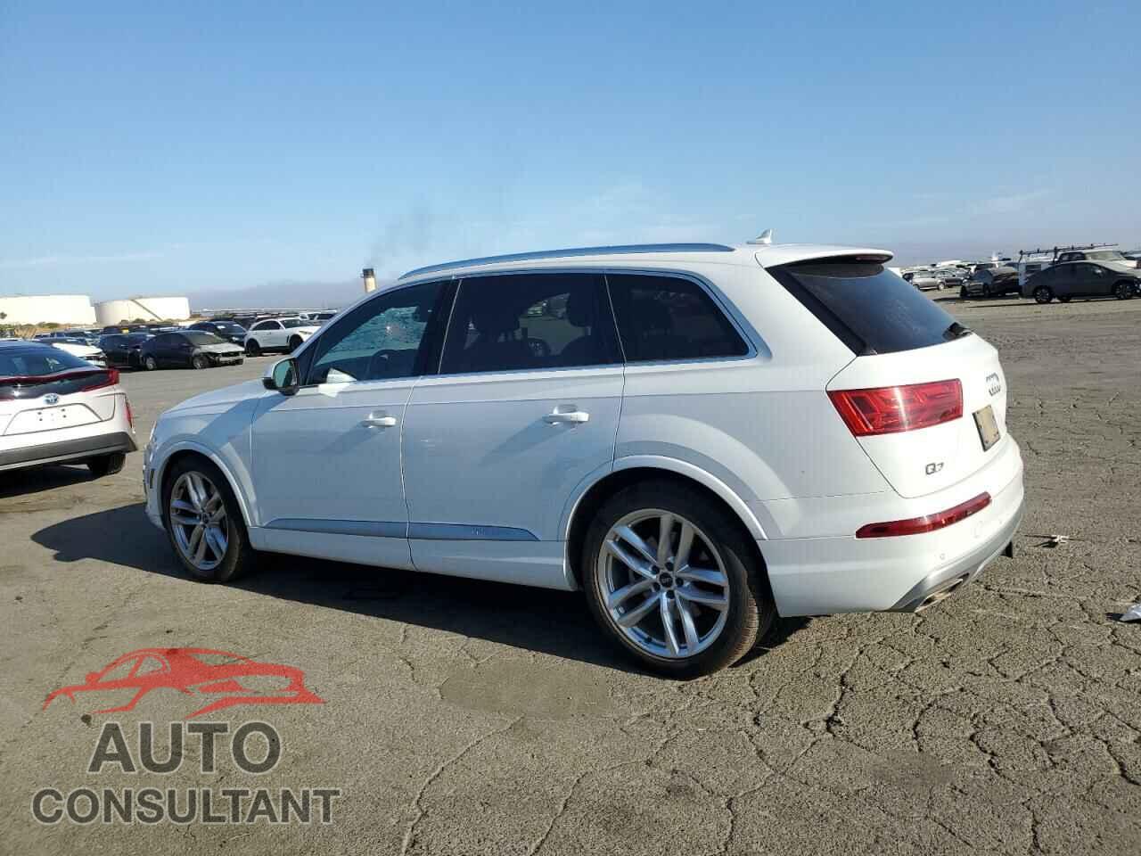 AUDI Q7 2018 - WA1VAAF75JD044254