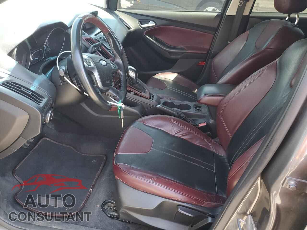 FORD FOCUS 2012 - 1FAHP3F28CL206328