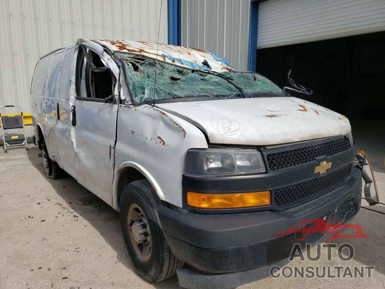 CHEVROLET EXPRESS 2020 - 1GCWGAFP3L1143829