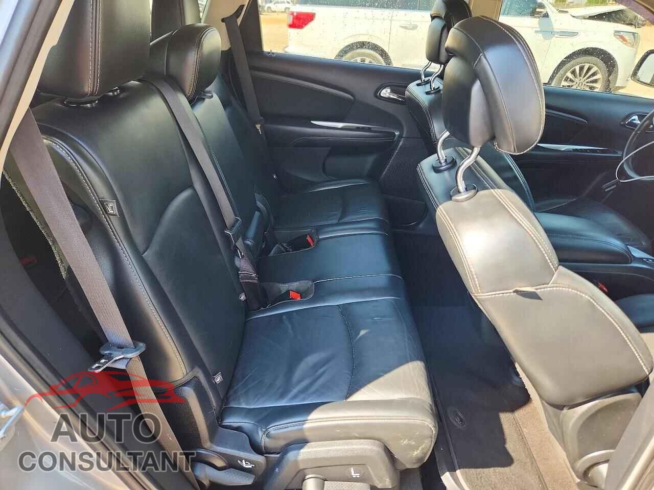 DODGE JOURNEY 2015 - 3C4PDCBB2FT600369