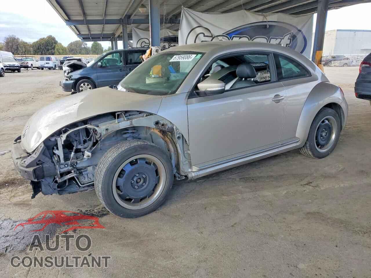VOLKSWAGEN BEETLE 2012 - 3VWJP7AT8CM658049
