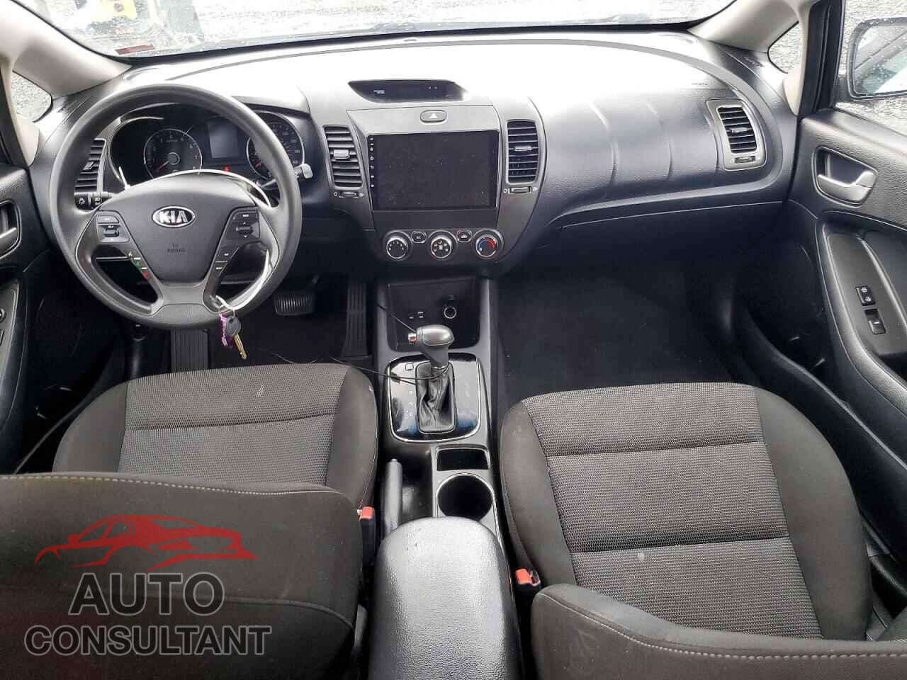 KIA FORTE 2017 - 3KPFK4A76HE063372