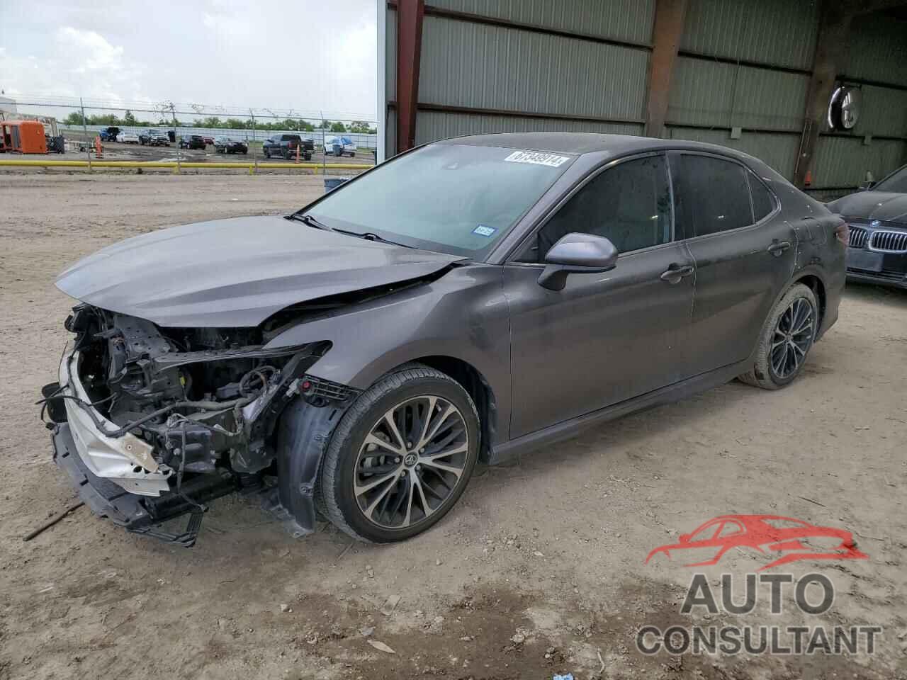 TOYOTA CAMRY 2018 - 4T1B11HK8JU608260