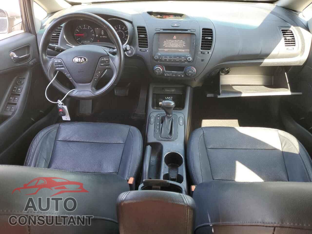 KIA FORTE 2015 - KNAFX5A88F5283473