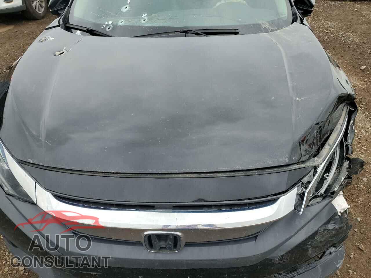 HONDA CIVIC 2018 - 2HGFC2F80JH024016