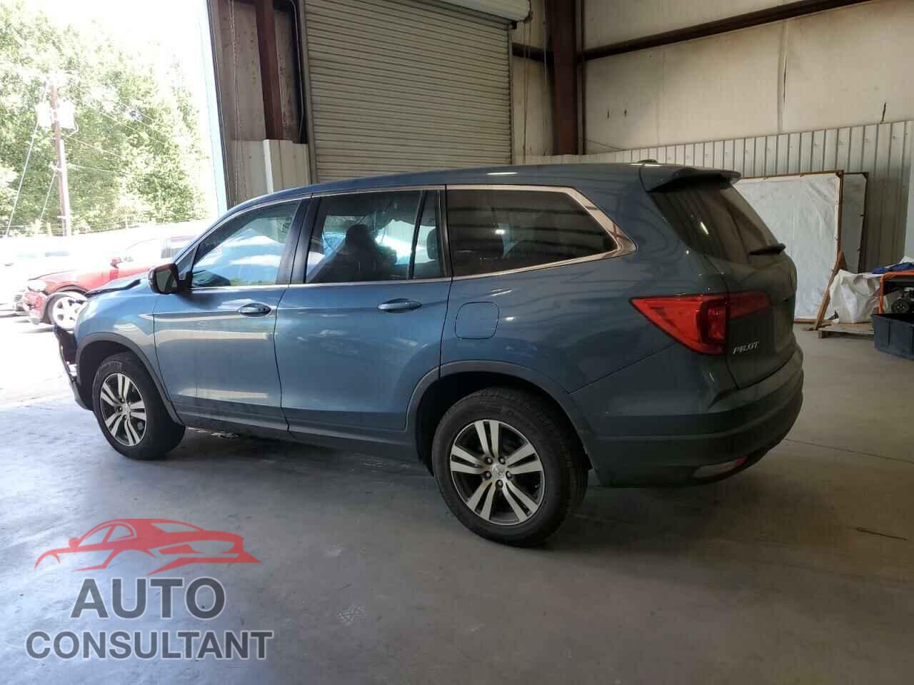 HONDA PILOT 2017 - 5FNYF6H55HB047851