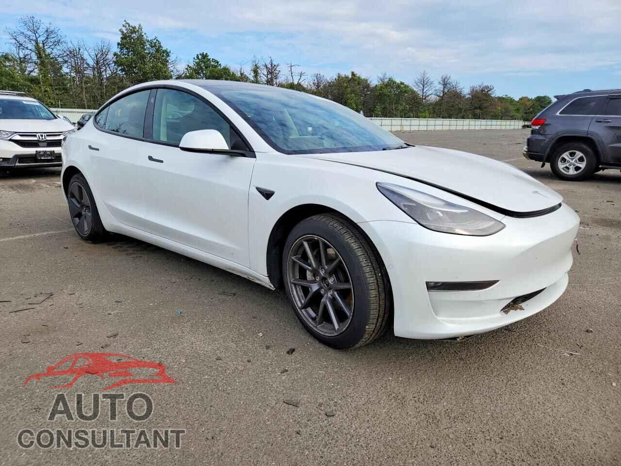 TESLA MODEL 3 2022 - 5YJ3E1EB8NF250013