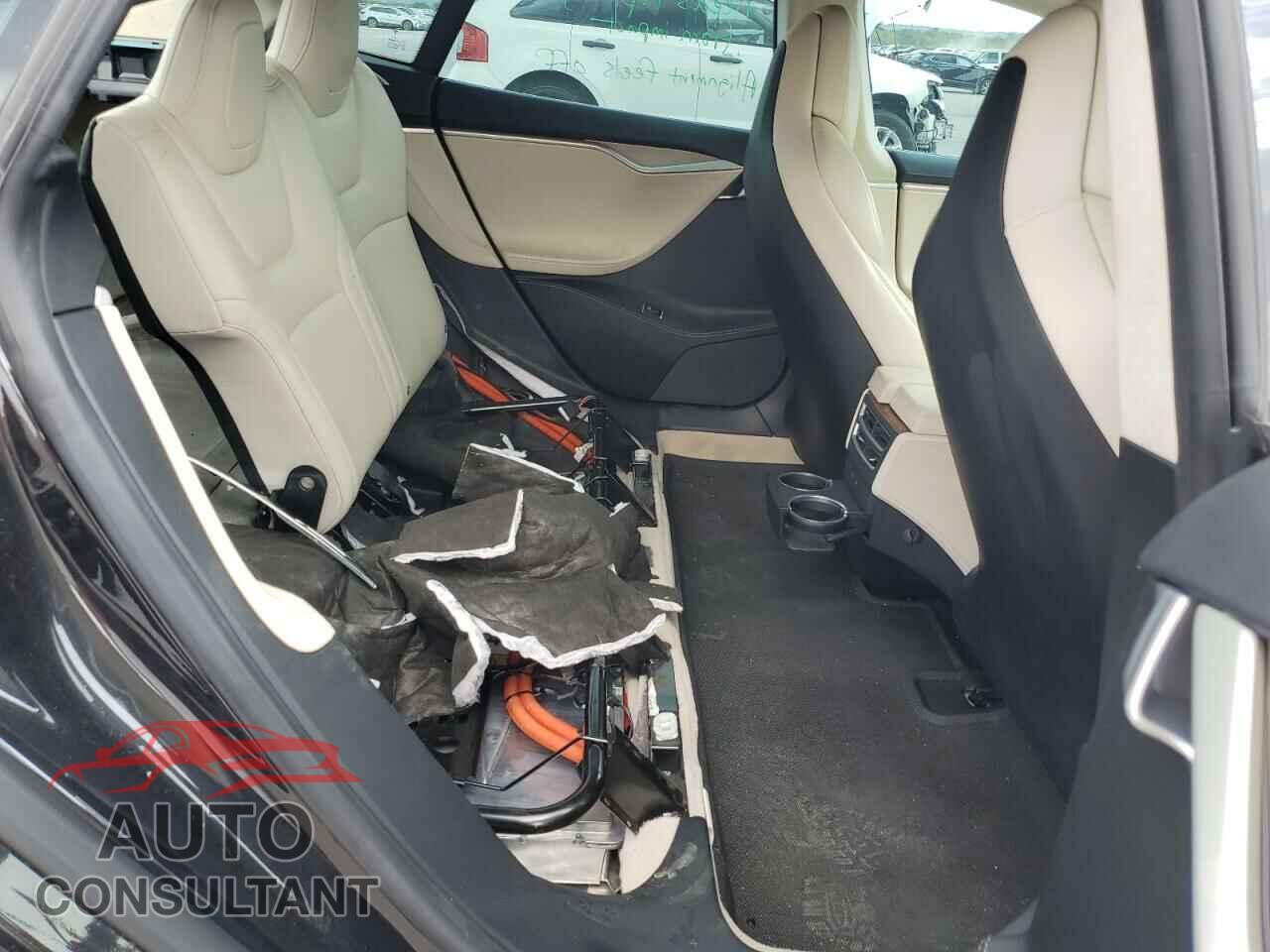 TESLA MODEL S 2017 - 5YJSA1E2XHF229966