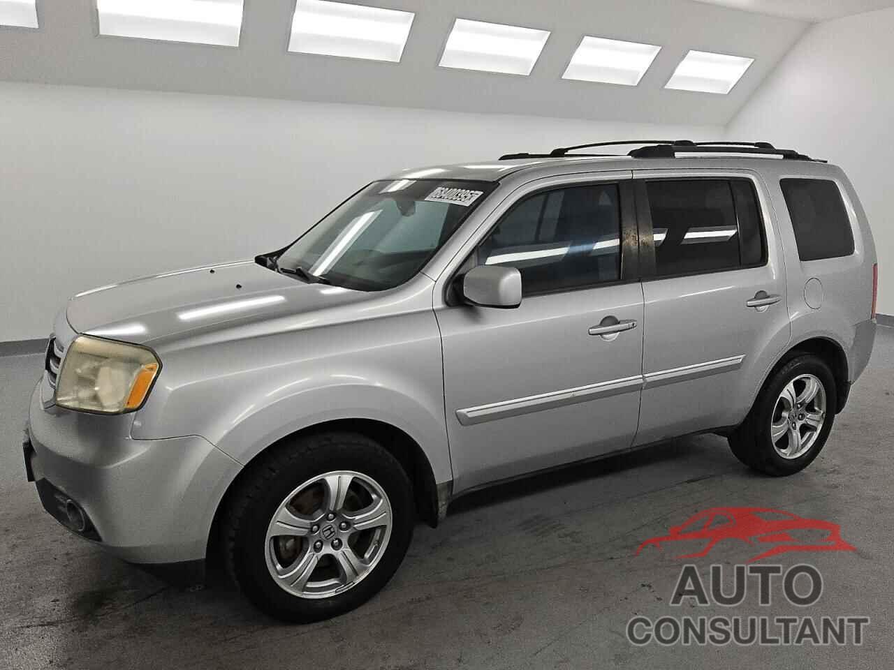 HONDA PILOT 2012 - 5FNYF3H5XCB022158