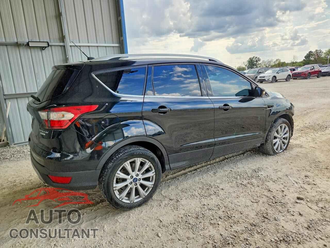 FORD ESCAPE 2017 - 1FMCU0JD3HUB15209