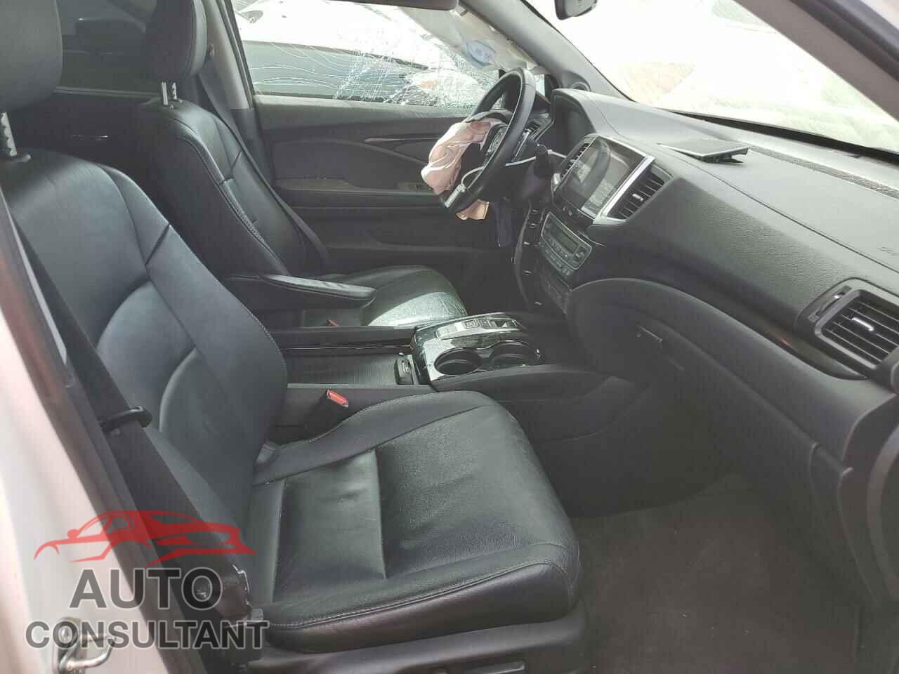 HONDA PILOT 2018 - 5FNYF6H9XJB065576
