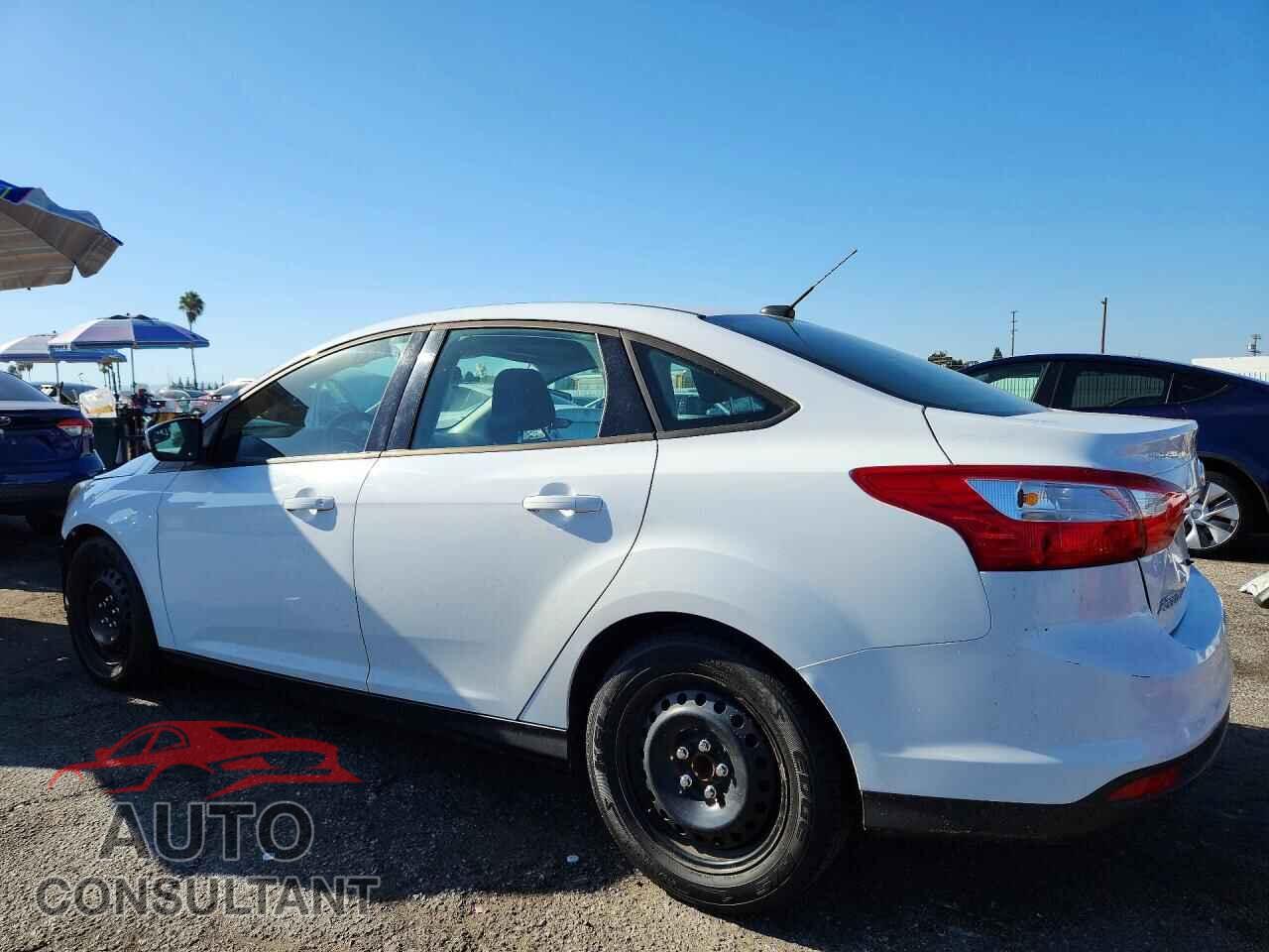 FORD FOCUS 2012 - 1FAHP3F21CL244046