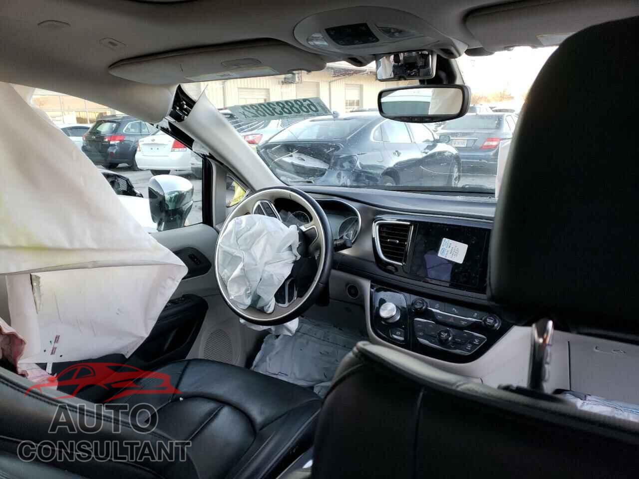 CHRYSLER PACIFICA 2018 - 2C4RC1GGXJR314530