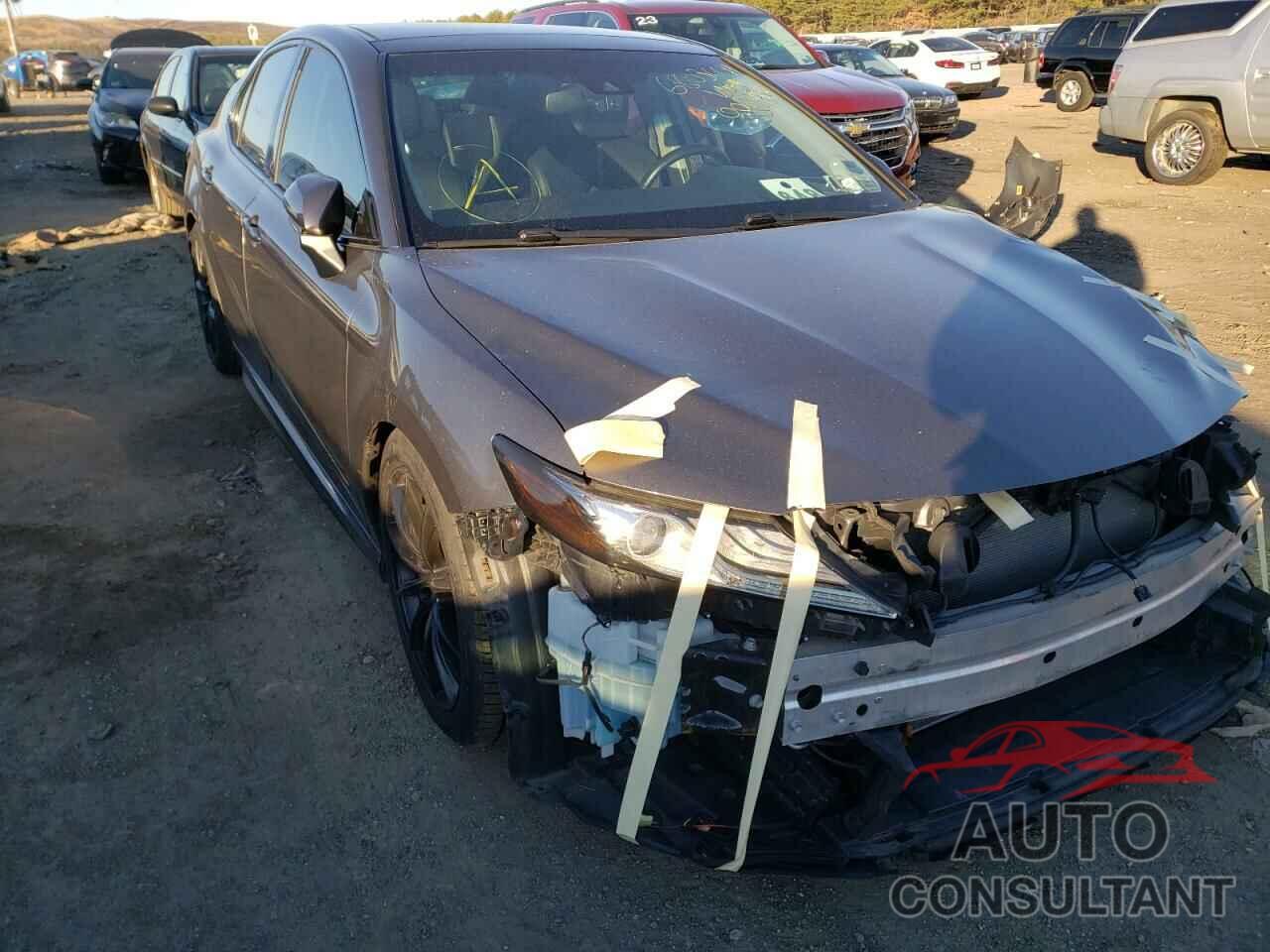 TOYOTA CAMRY 2018 - 4T1BZ1HK0JU008454