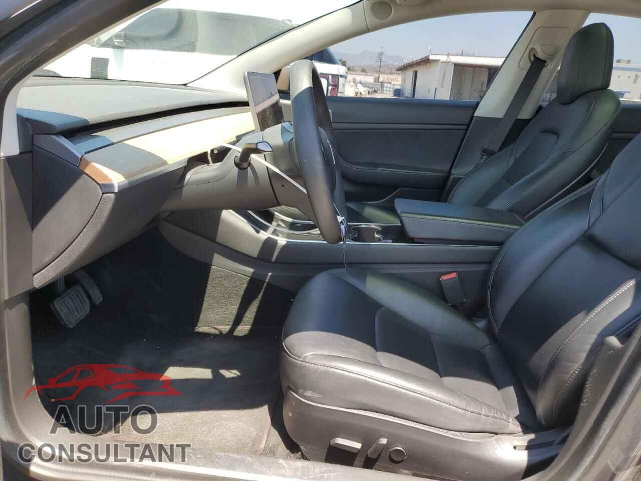 TESLA MODEL 3 2020 - 5YJ3E1EA4LF743479